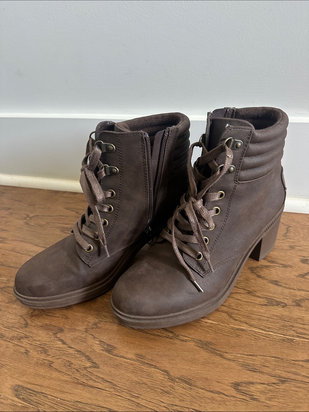 Women's Lace-Up Ankle Boots in Dark Brown Xappeal Size 8 NWOT
